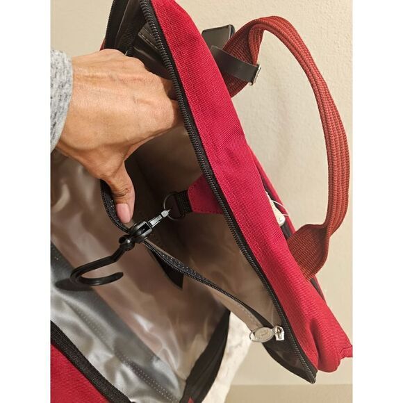 NWT Ricardo's of Beverly Hills Red Luggage Travel Bag - Picture 13 of 15